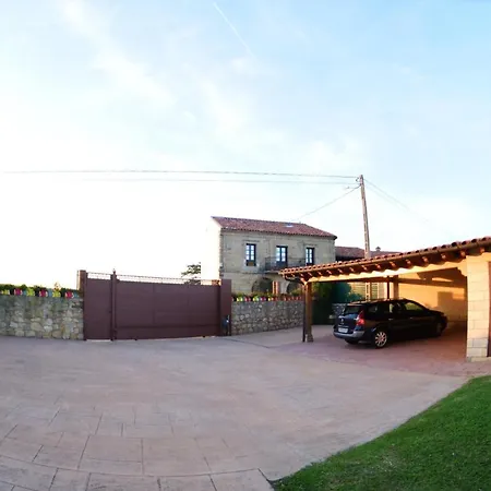Apartment Seaside Retreat: 2-bedroom With Pool In Mogro