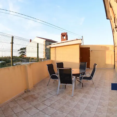 Cozy In Mogro, 63 M² With Private Pool! Apartamento Mogro