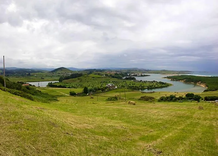 Apartment Seaside Retreat: 2-bedroom With Pool In *