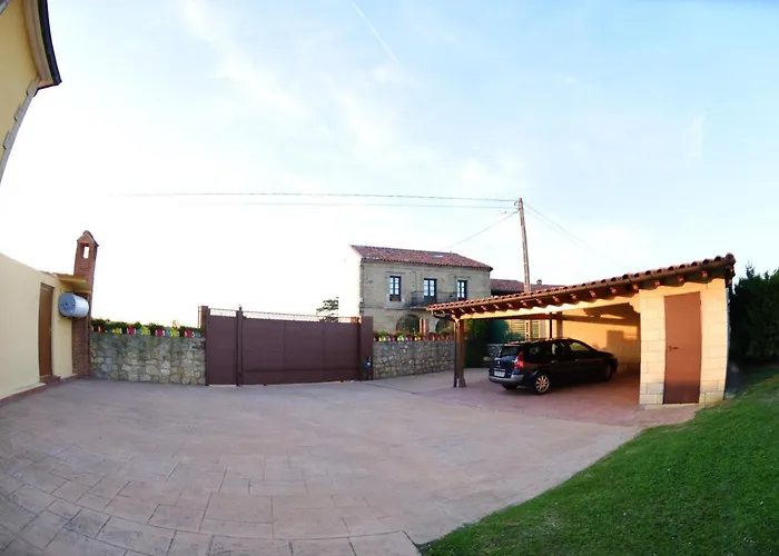 Apartment Seaside Retreat: 2-bedroom With Pool In Mogro